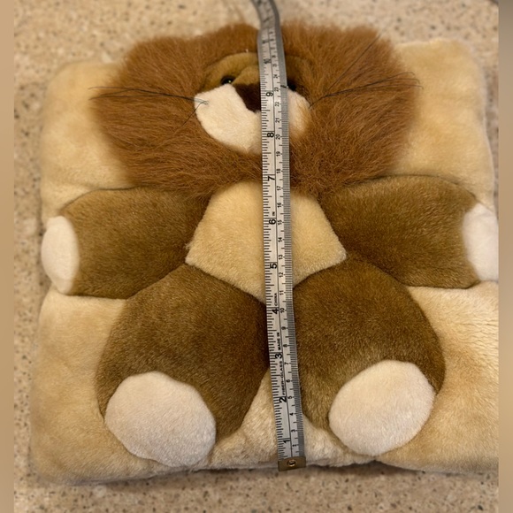 Vintage Stuffed Animal LION Plush 12" Pillow~1998 TWIE Angel Toys With Whiskers - Picture 16 of 16